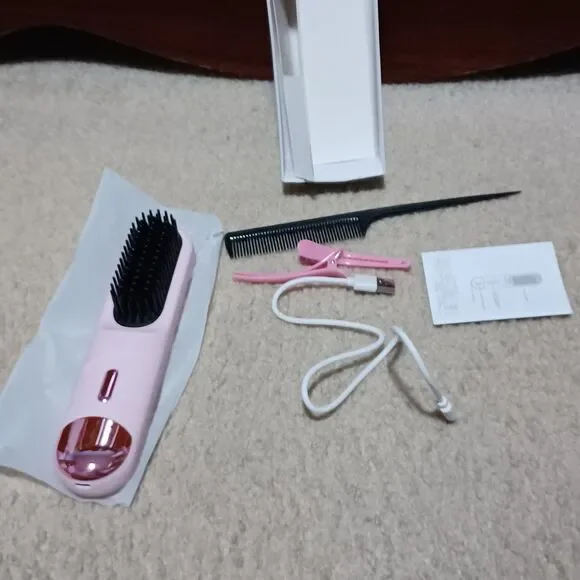 NIB Portable Hair Straightener Comb, Pale Pink - Picture 5 of 6